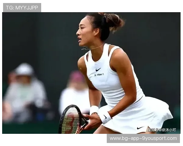 女双选手强化网前压制训练